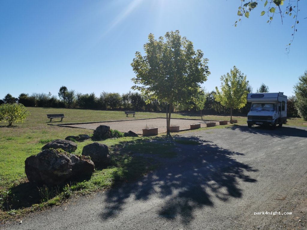 (33760) Romagne - 13 Rue Jacques Longueville — foto 2