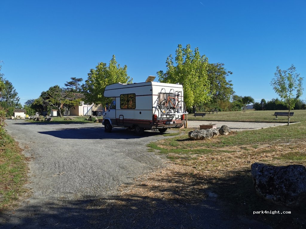 (33760) Romagne - 13 Rue Jacques Longueville — foto 3