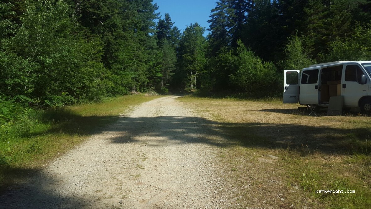 (63490) Brousse - Unnamed Road — foto