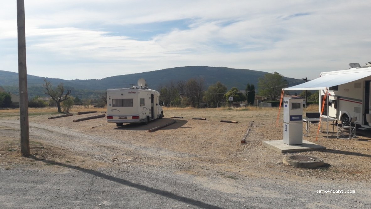 (04230) Saint-Étienne-les-Orgues - Berle — foto