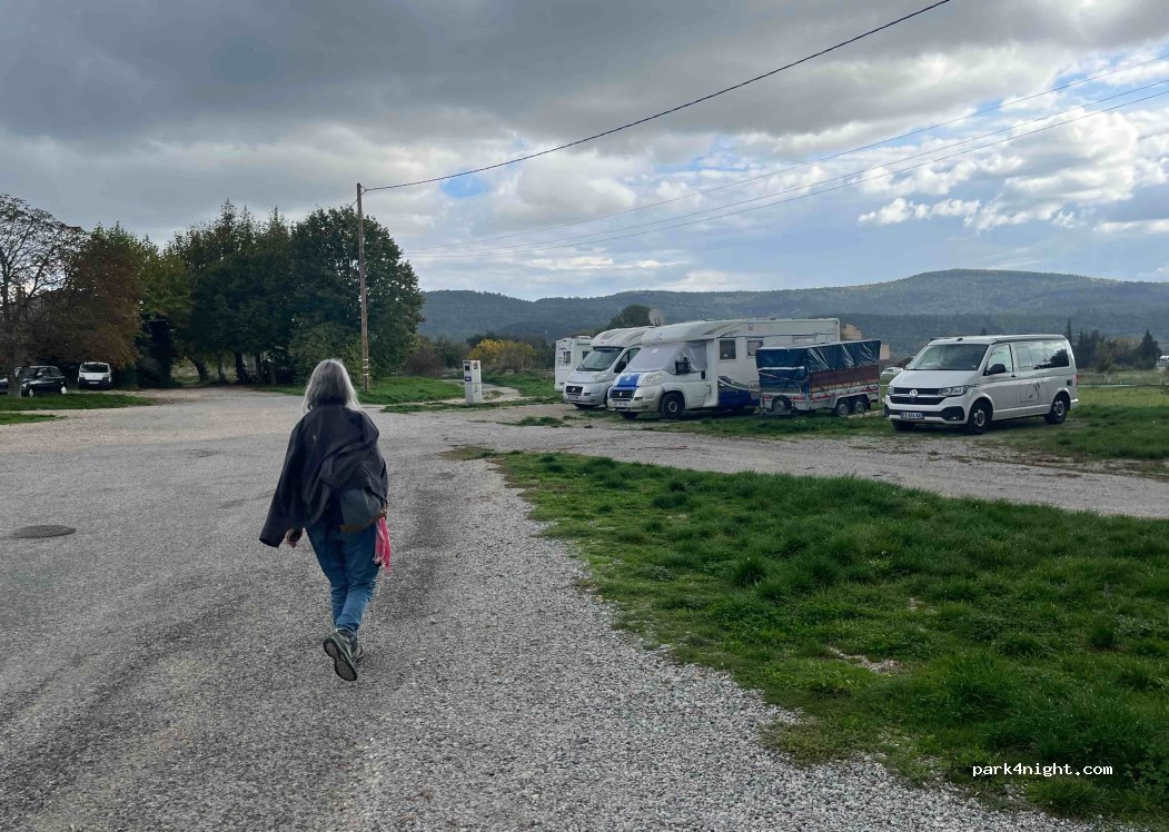 (04230) Saint-Étienne-les-Orgues - Berle — foto 3