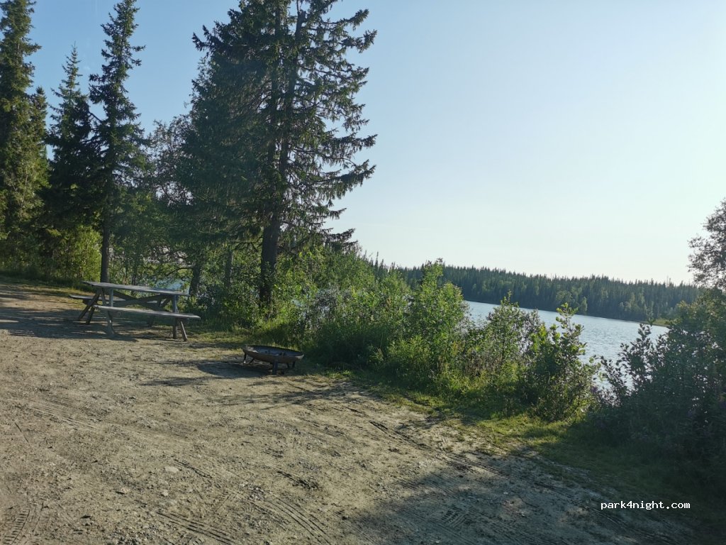 (833 99) Storviken - Unnamed Road — foto