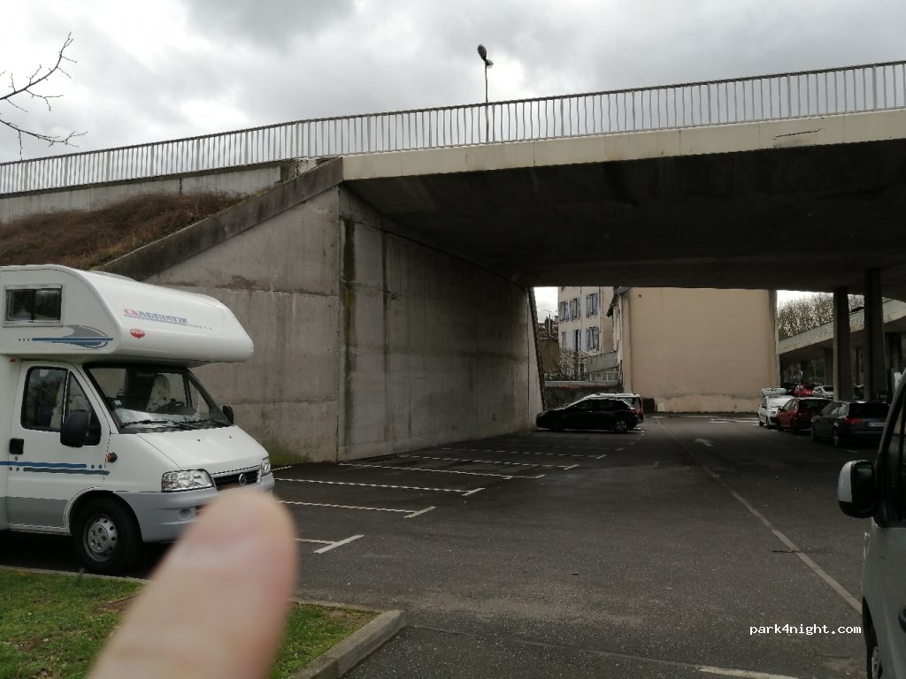 (54000) Nancy - 84 Boulevard du 26e Régiment d'Infanterie — foto