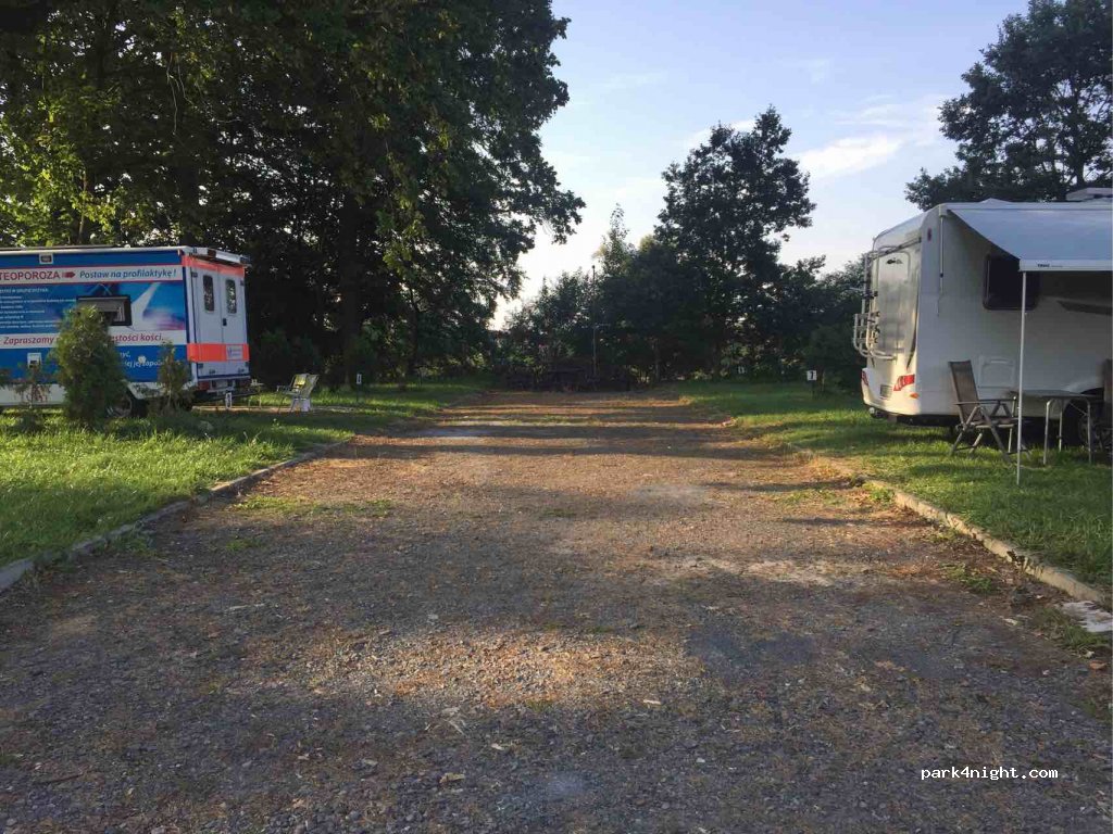 (47-300) Krapkowice - 10 Przybrzeżna — foto