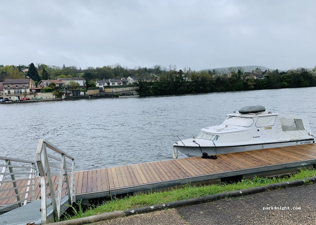 (47140) Saint-Sylvestre-sur-Lot - 7 Avenue Jean Moulin — foto 5