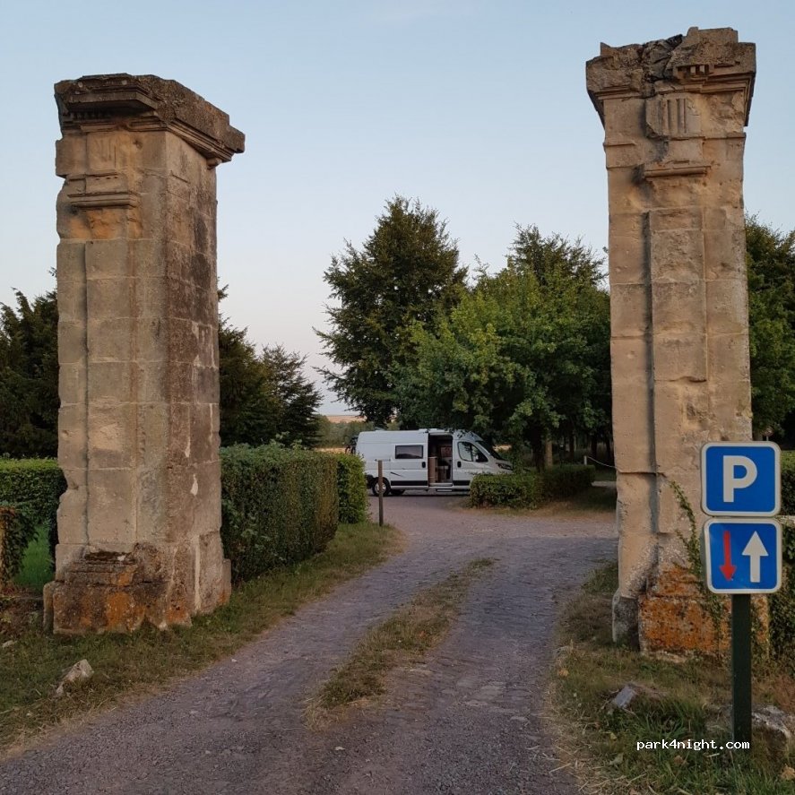 (14210) Mondrainville - 2 Route Bretagne — foto