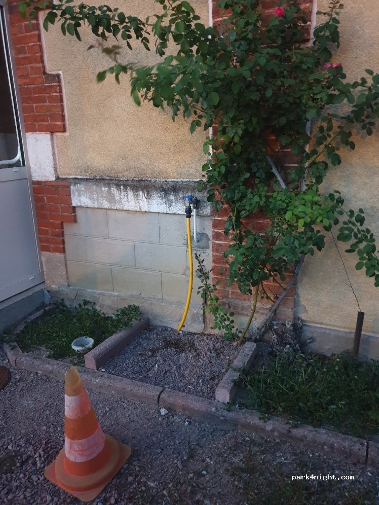 (03160) Saint-Léopardin-d'Augy - Le Bourg — foto 2