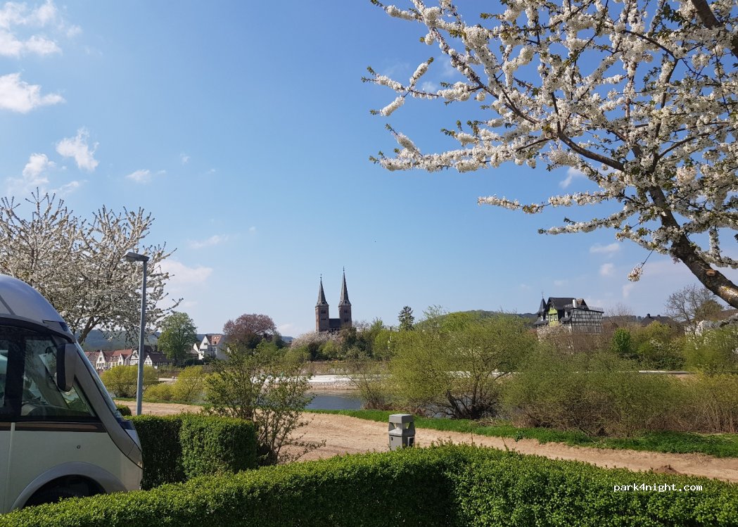 Wohnmobilstellplatz am Floßplatz — foto