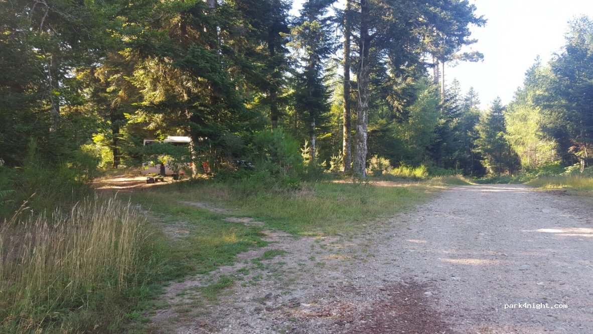 (63760) Bourg-Lastic - Unnamed Road — foto