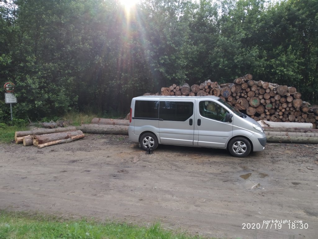 (592 01) Herálec - Unnamed Road — foto 2