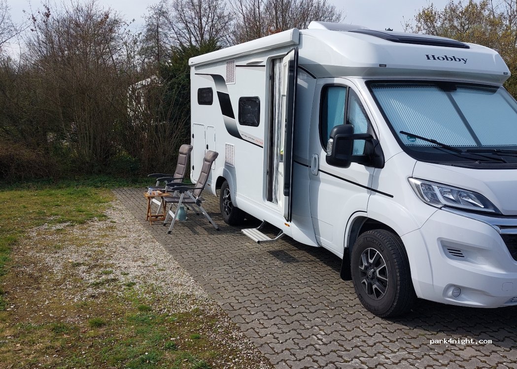 Reisemobilstellplatz am Kurpark Treuchtlingen — foto 4