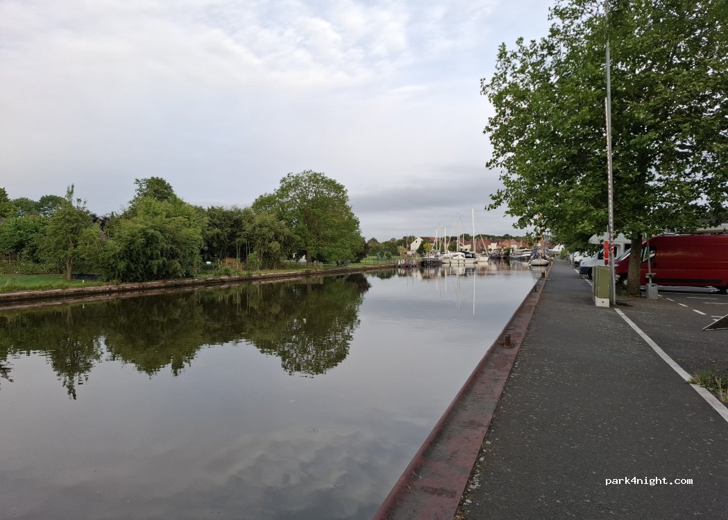 Wohnmobilstellplatz | Am Alten Hafen — foto 4