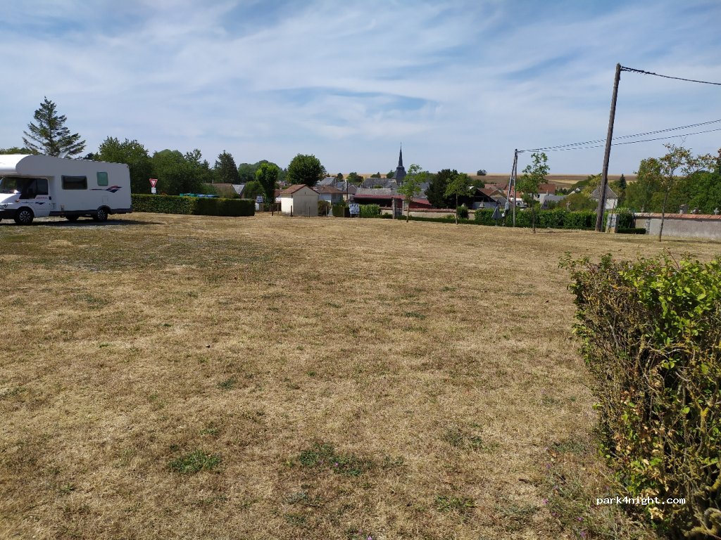 (36150) Liniez - 4 Route de Menetreols — foto 2