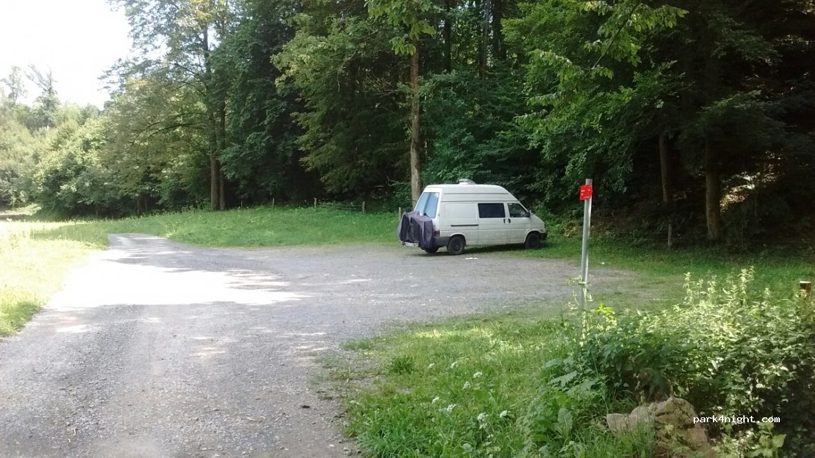 (3314) Podvrh - Unnamed Road — foto