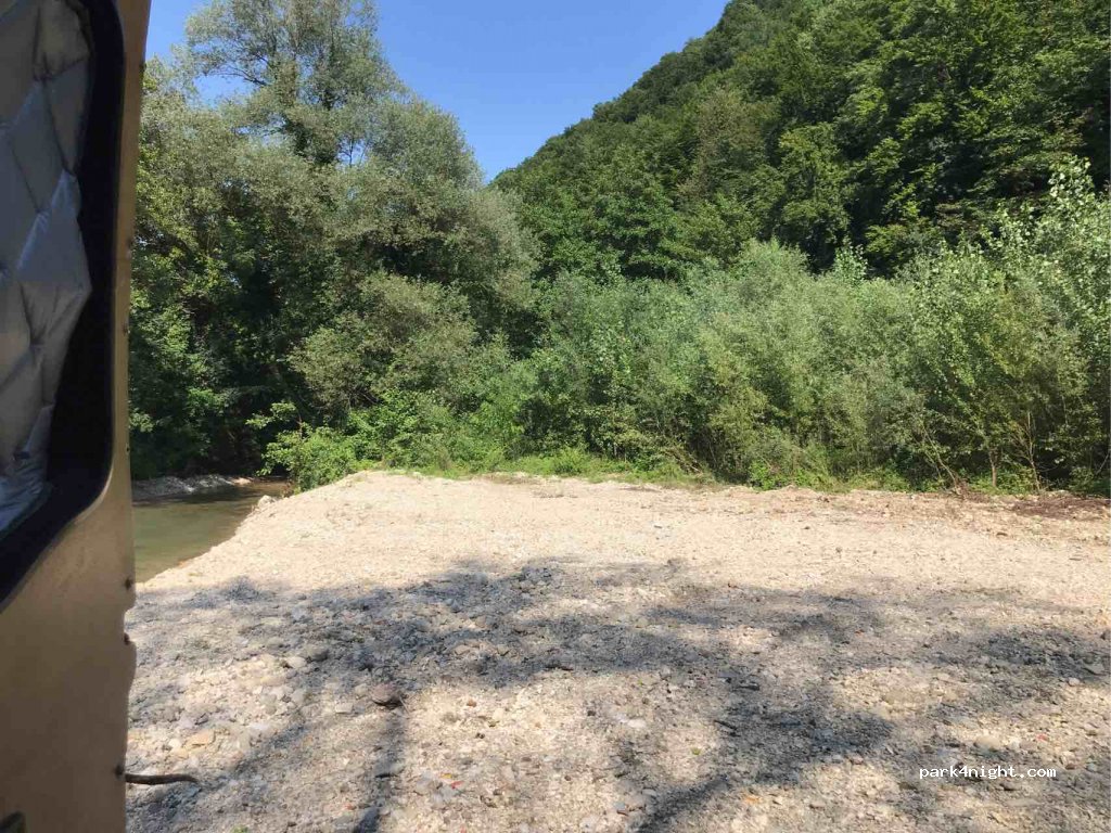 (8261)  - 48 Slovenska vas — foto 2