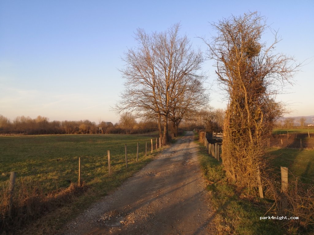 (42110) Épercieux-Saint-Paul - Unnamed Road — foto 2