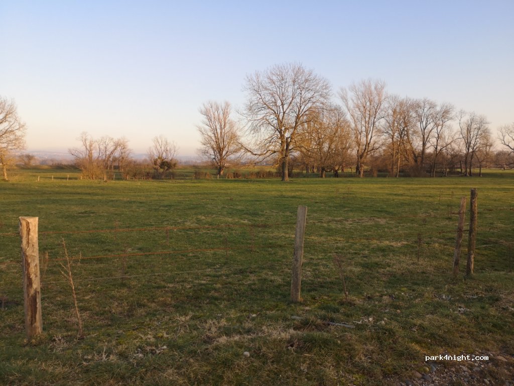 (42110) Épercieux-Saint-Paul - Unnamed Road — foto 3