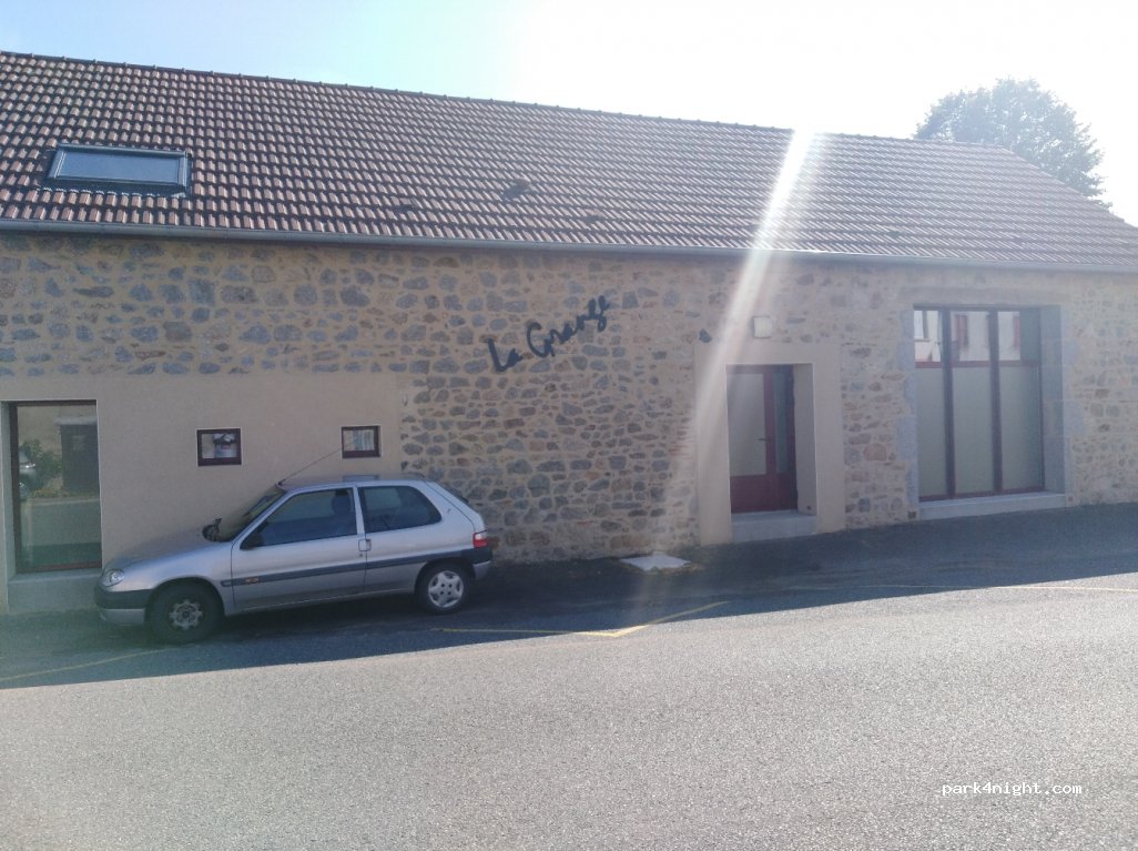 (03300) La Chapelle - D121 — foto