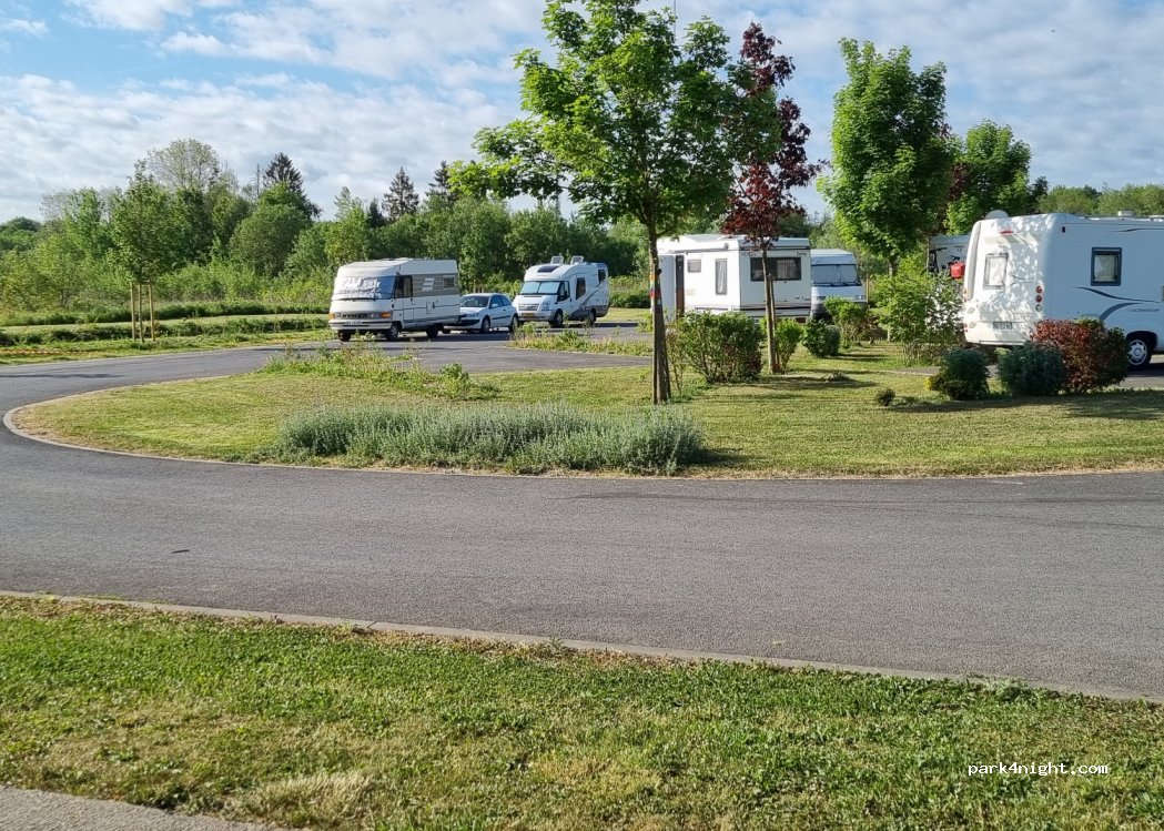(51160) Saint-Imoges - La Briqueterie — foto