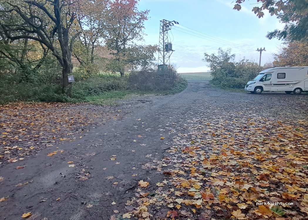 (284 01) Miskovice - — foto 3
