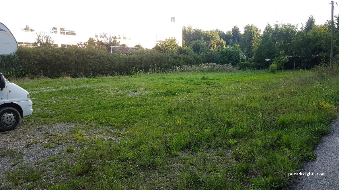(89340) Leipheim - 1C Uferweg — foto 2