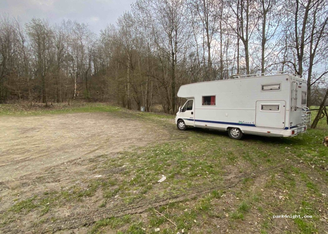 (751 25) Výkleky - — foto 2
