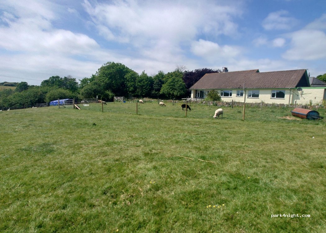 Trerise Farm "Camp & Pitch — foto 3
