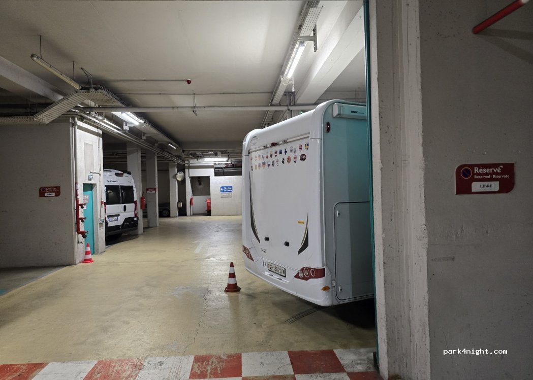 (98000) Monaco - 3 Avenue des Guelfes — foto 3