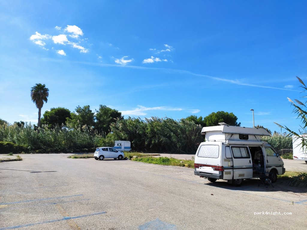 (74020) Leporano Marina - 33 Viale Saturo — foto