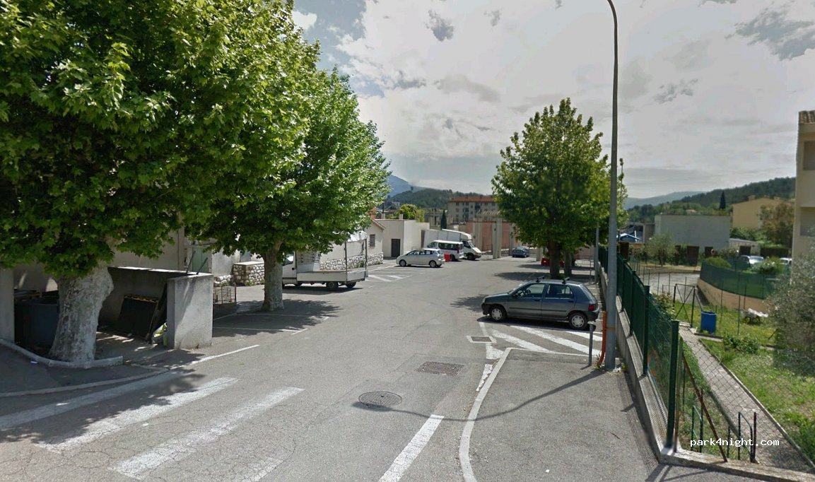 (06390) Contes - 42-160 Route de Châteauneuf-Villevieille — foto
