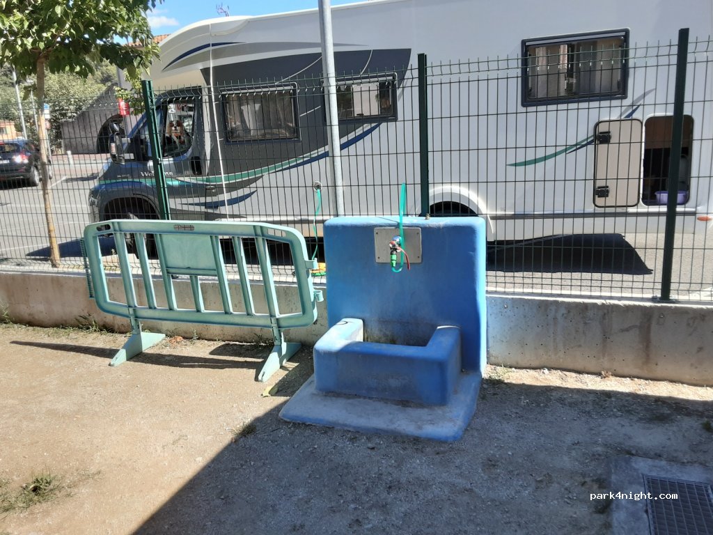 (06390) Contes - 42-160 Route de Châteauneuf-Villevieille — foto 2