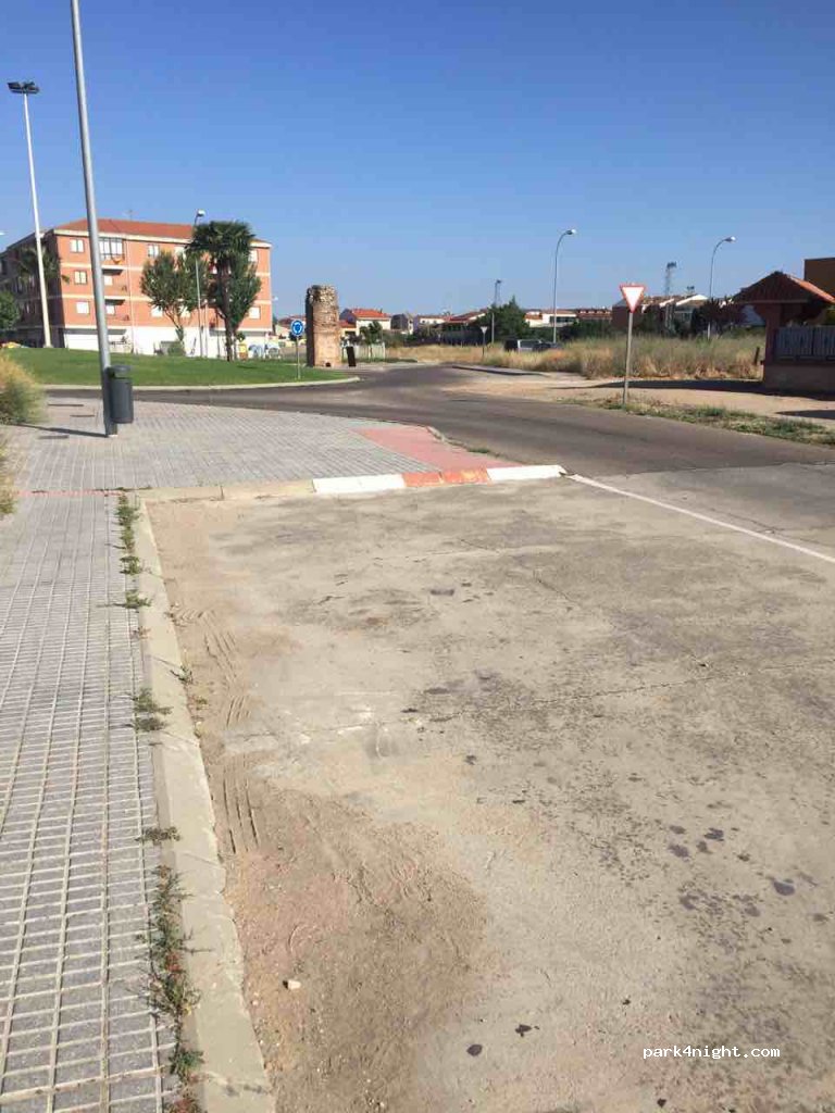 (37500) Ciudad Rodrigo - 2 Calle Bomberos Voluntarios — foto 2