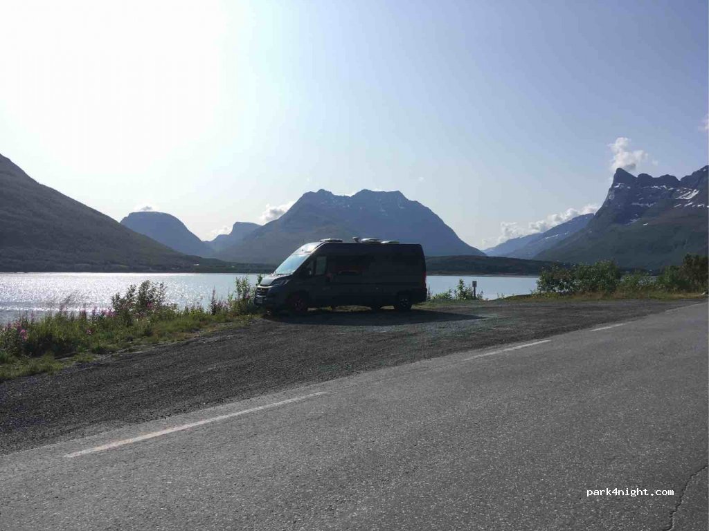(9046)  - Primær Fylkesveg 868 — foto