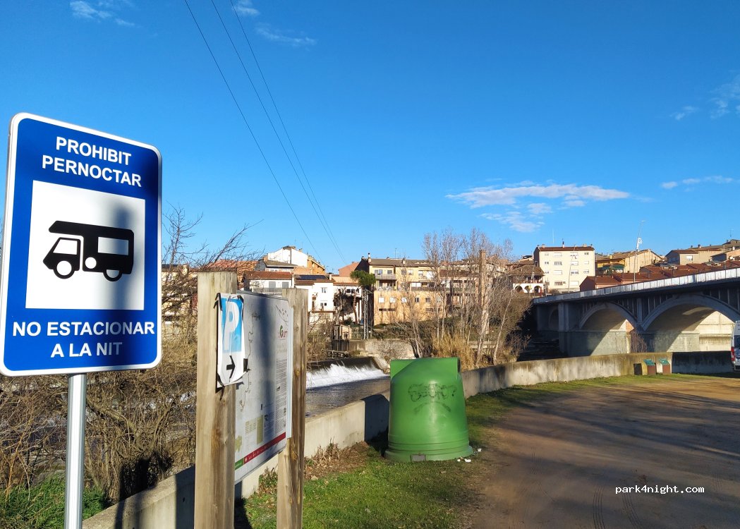 (08510) Roda de Ter - Passeig Pere Moret — foto 4