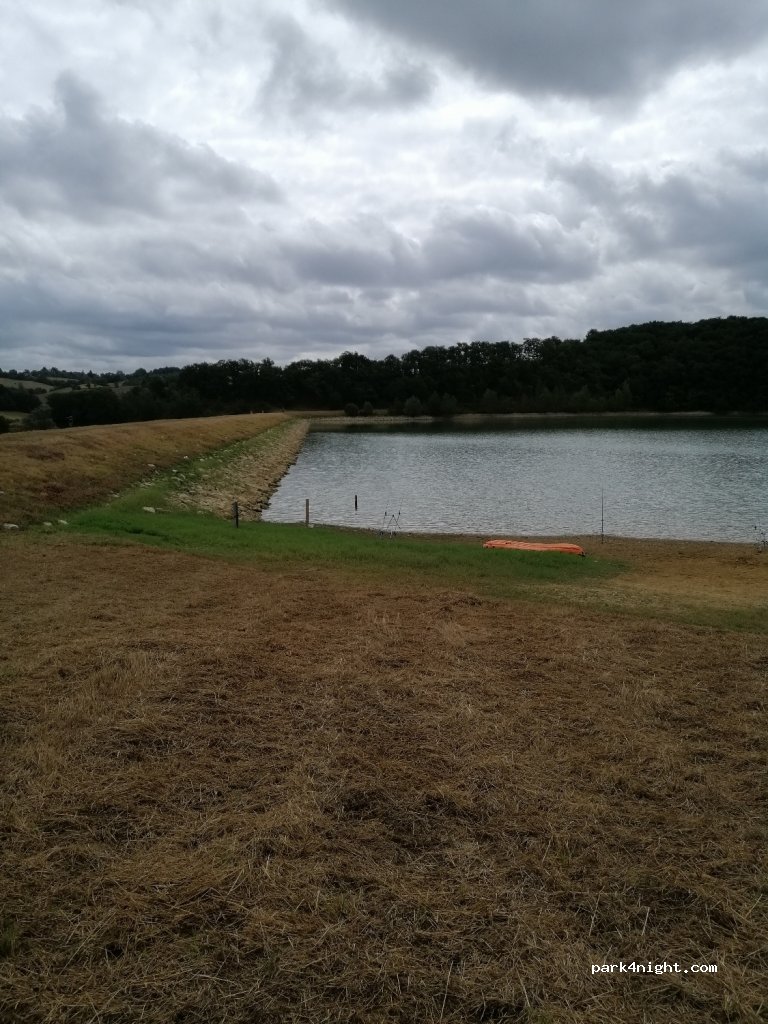 (32320) Bassoues - Unnamed Road — foto