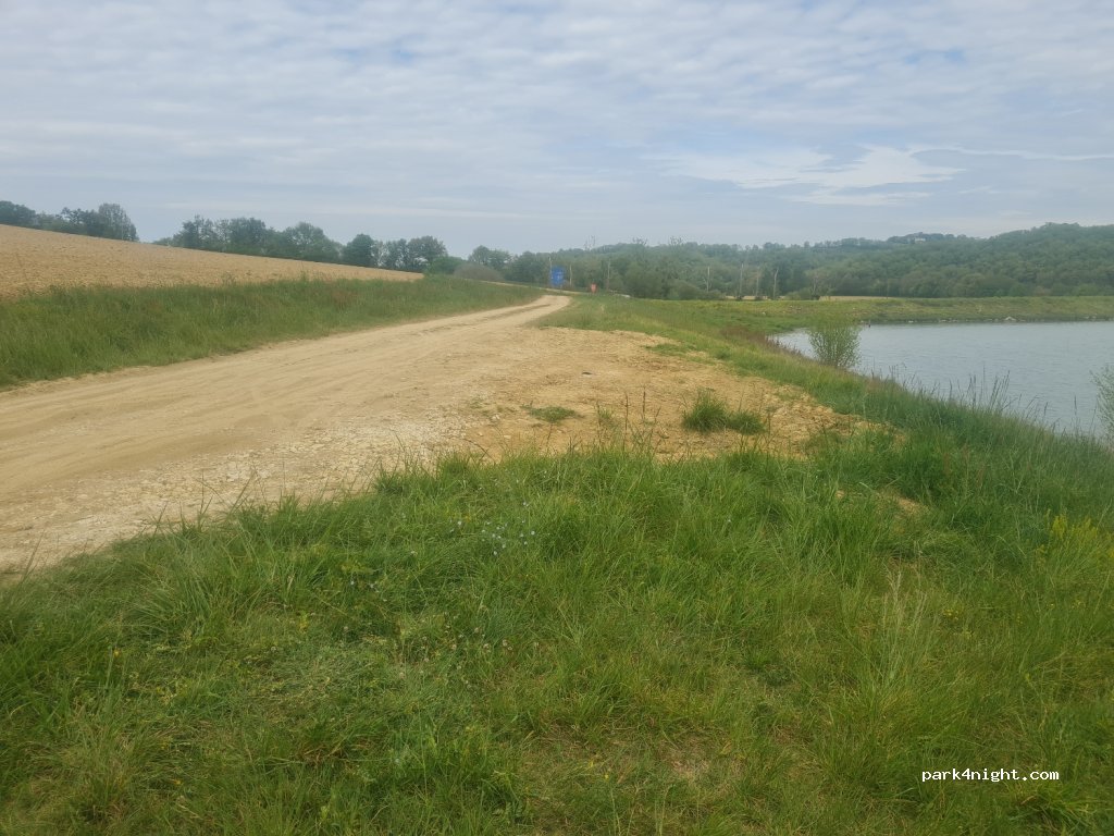 (32320) Bassoues - Unnamed Road — foto 3