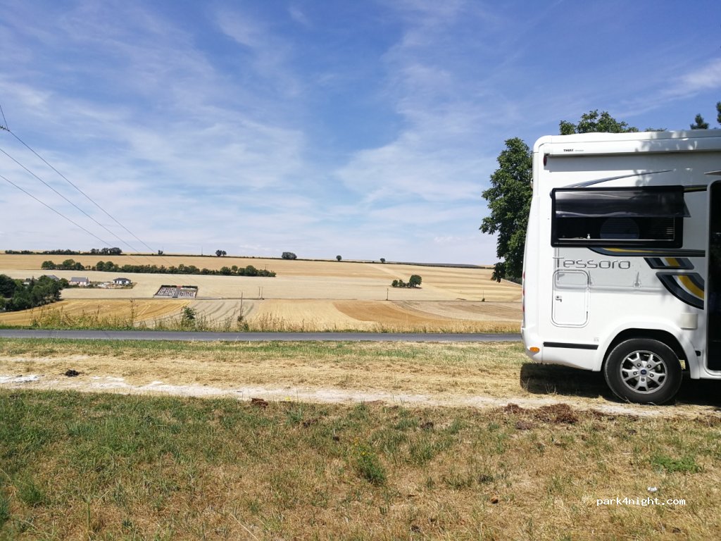 (51300) Soulanges - D402 — foto