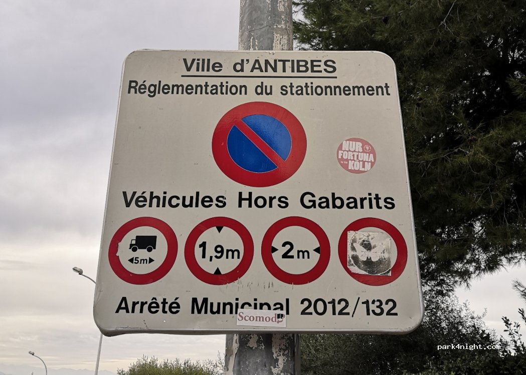 (06160) Antibes - 906-1040 Chemin de la Garoupe — foto 3
