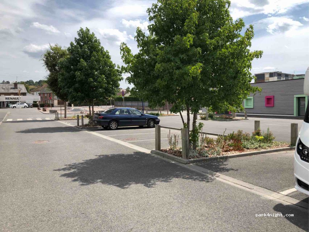 (14140) Livarot - 95 Rue de Lisieux — foto 2
