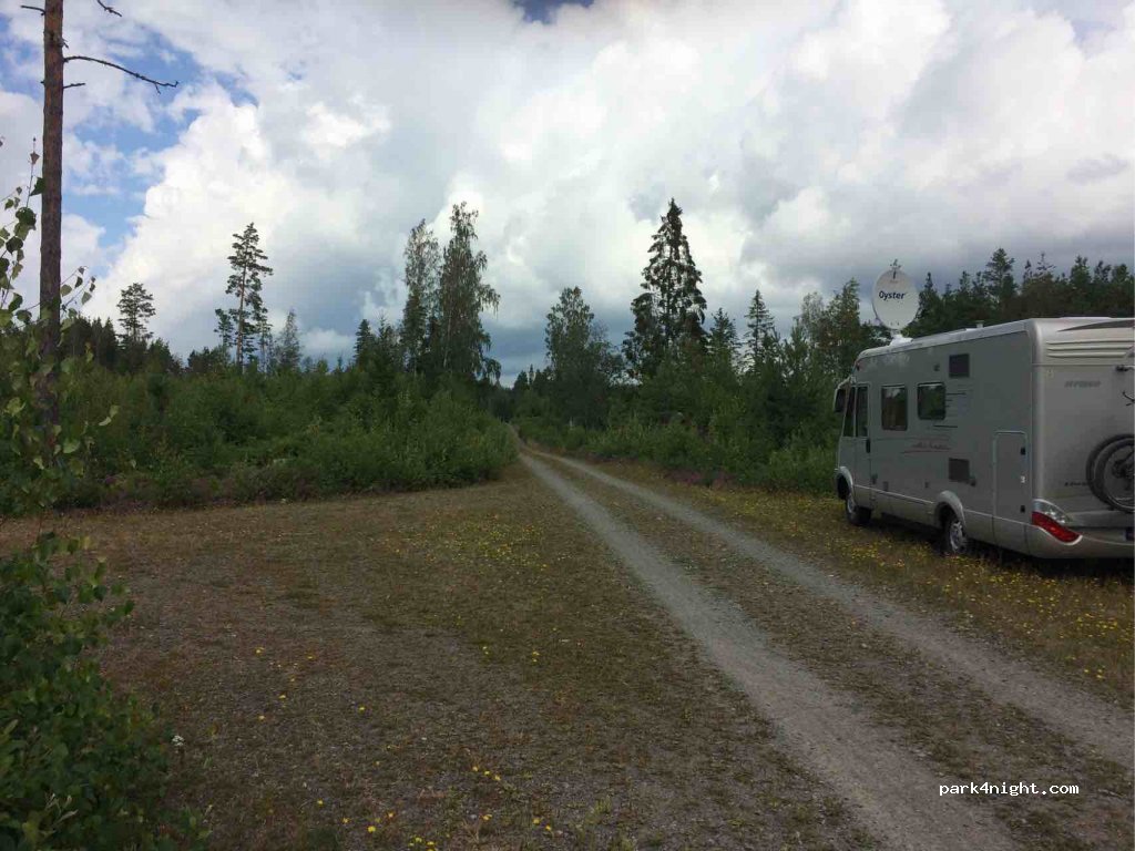 (695 96) Häggeboda - Unnamed Road — foto