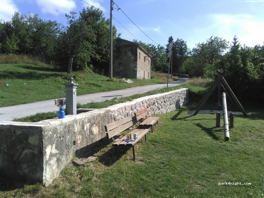 (51414) Vela Učka - Unnamed Road — foto 2