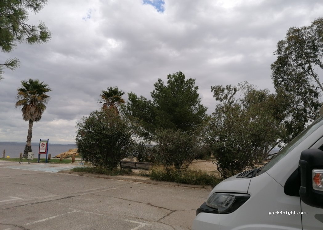 (13800) Istres - 1-7 Chemin du Bord de l'Eau — foto 4