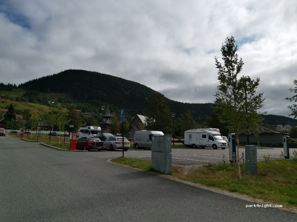 (837 52)  - 12A Sahlins väg — foto