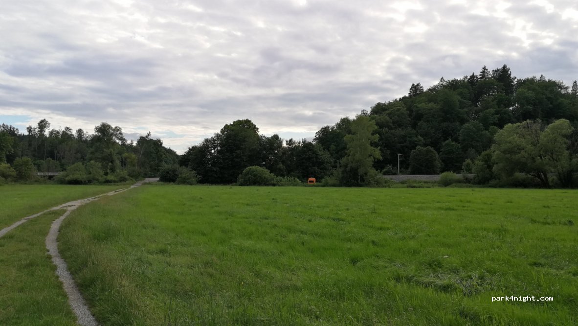 Bittelschießer Höhle Parkplatz — foto 3