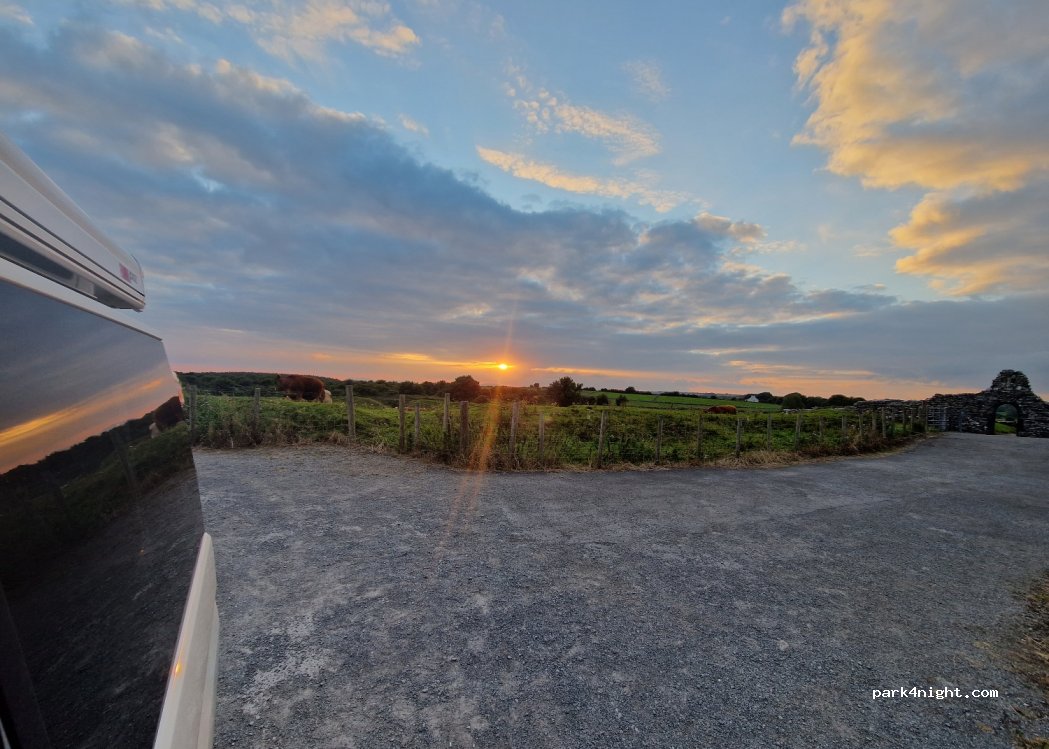 ()  - Unnamed Road — foto 2
