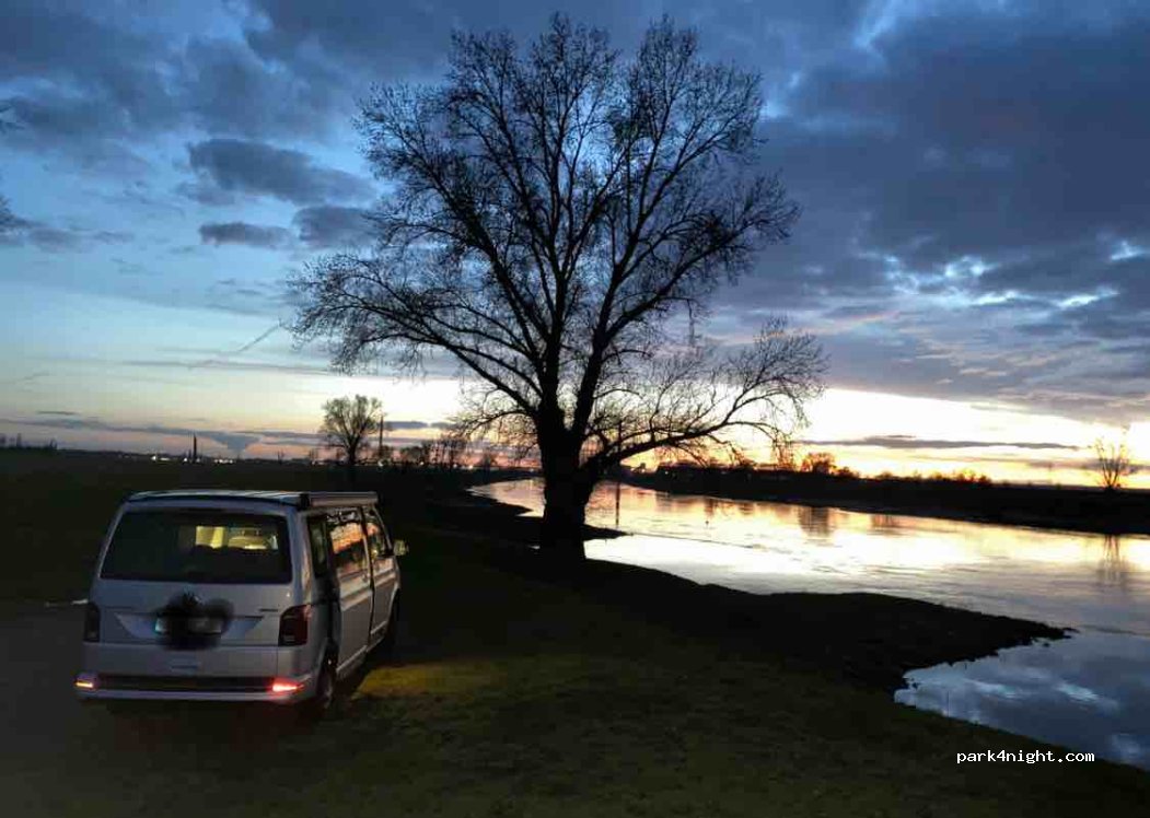 (04886) Großtreben-Zwethau - Unnamed Road — foto 3