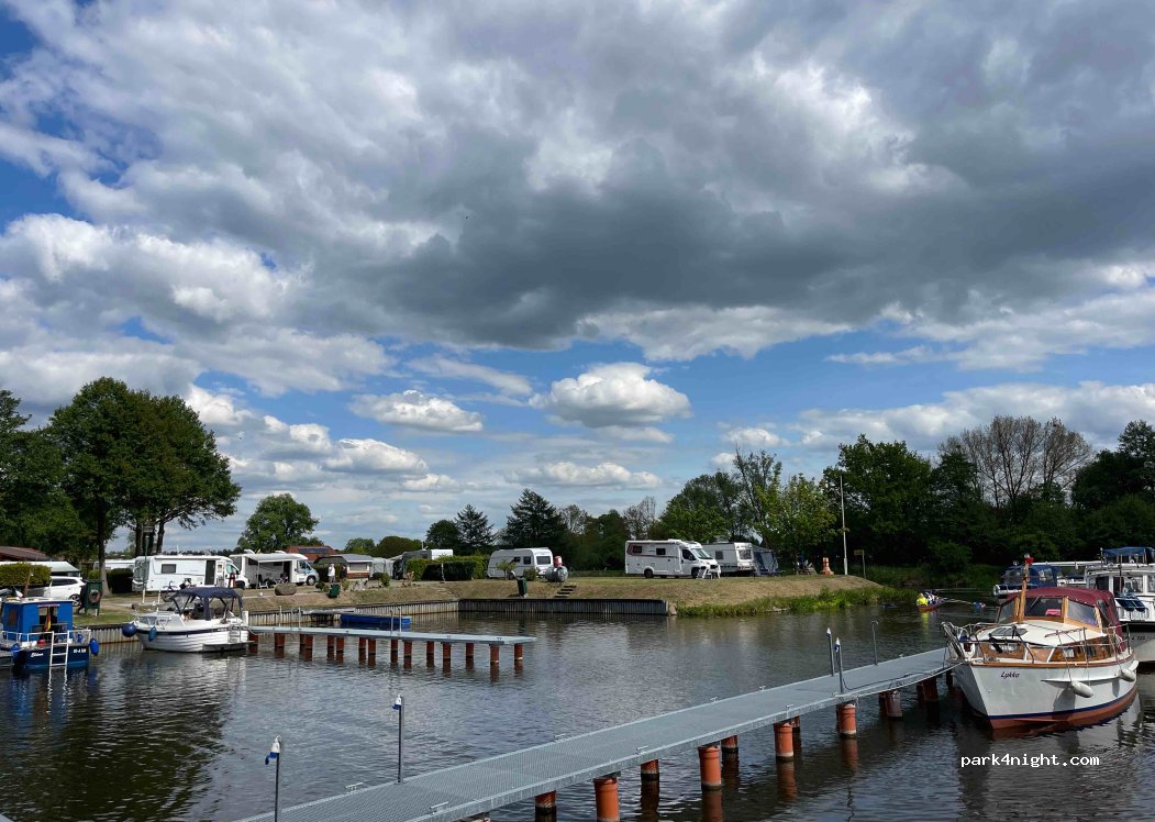Camping und Bootshafen — foto 3