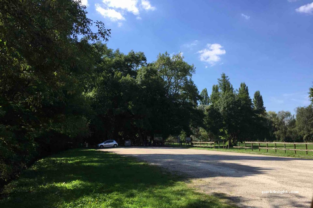 (33710) Prignac-et-Marcamps - Chemin du Moulin de Landard — foto
