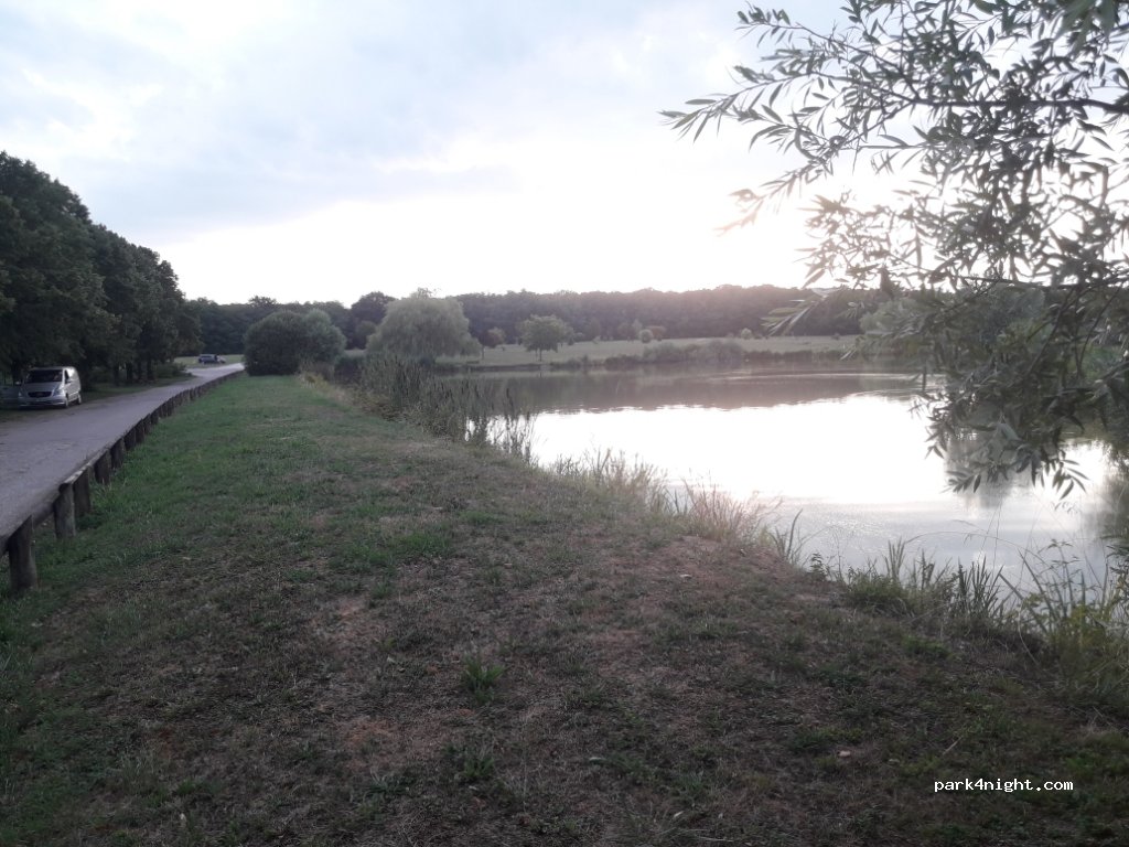 (71530) Champforgeuil - Champ Liard — foto