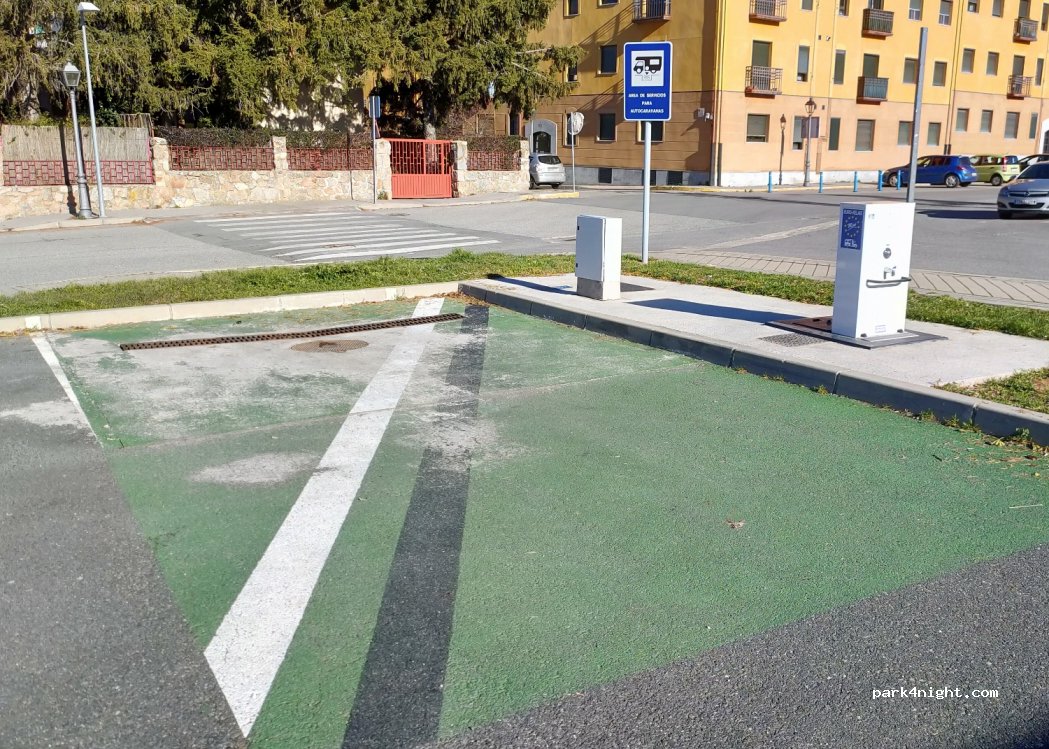 (40100) Real Sitio de San Ildefonso - 9 Paseo Fuente del Príncipe — foto 4